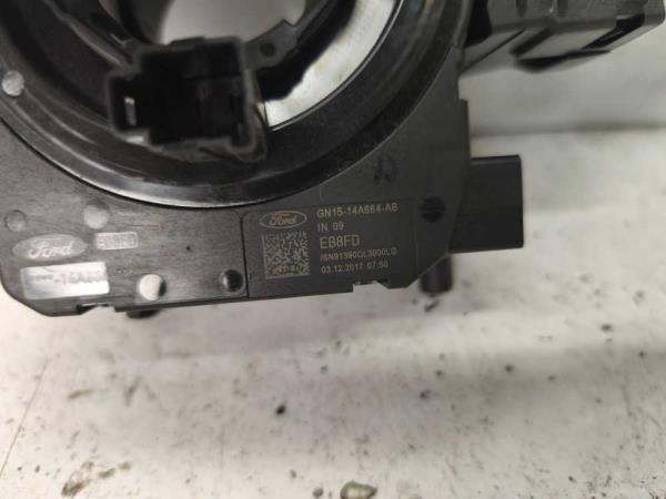 COMMODO FORD - Vue 4